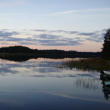 度假居 Haudamaee Puhkemaja *