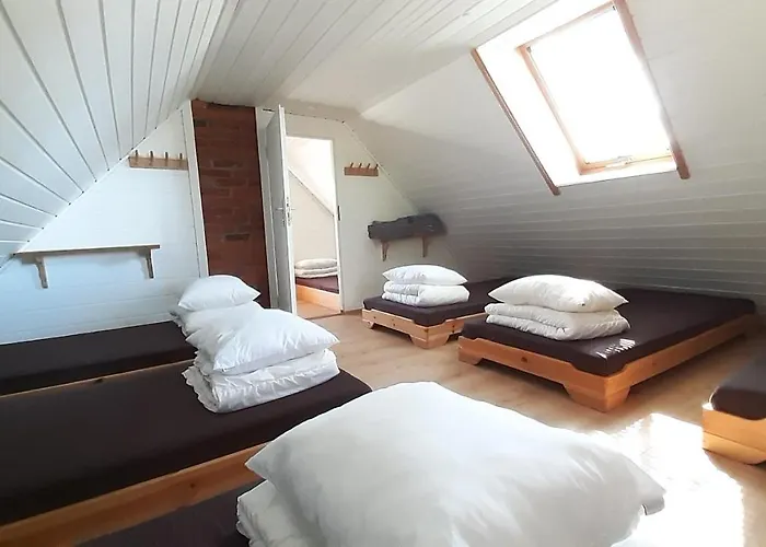 Haudamäe Puhkemaja * Meelva